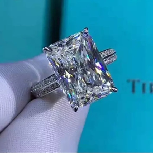 New 5 Ct 925 Sterling Silver Engagement Ring - Picture 4 of 7